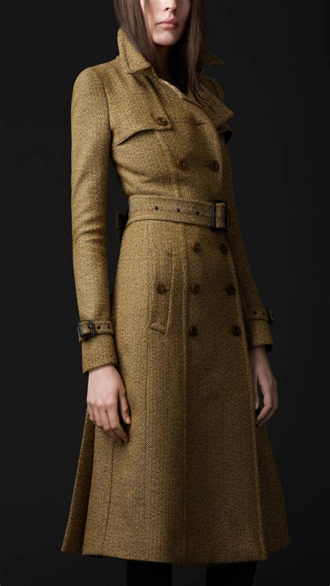 burberry women's coat.